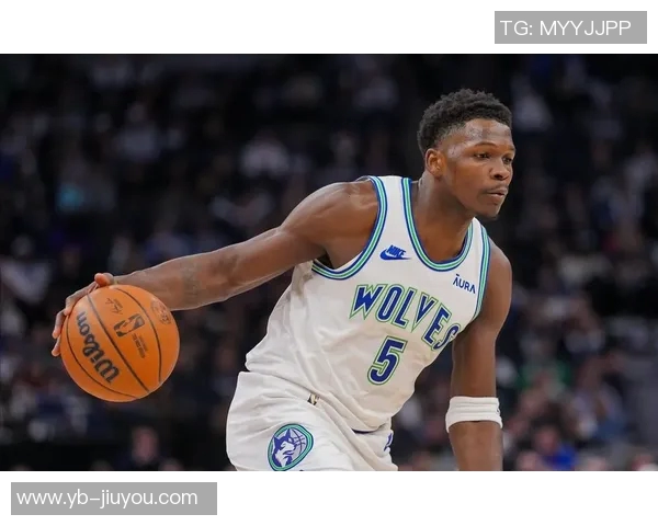 爱德华兹作为球队核心在关键时刻应勇于承担责任不可消失