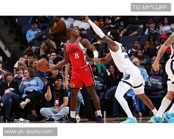 快船本赛季攻防效率失误率节奏等数据全面下滑排名联盟倒数引发球迷担忧